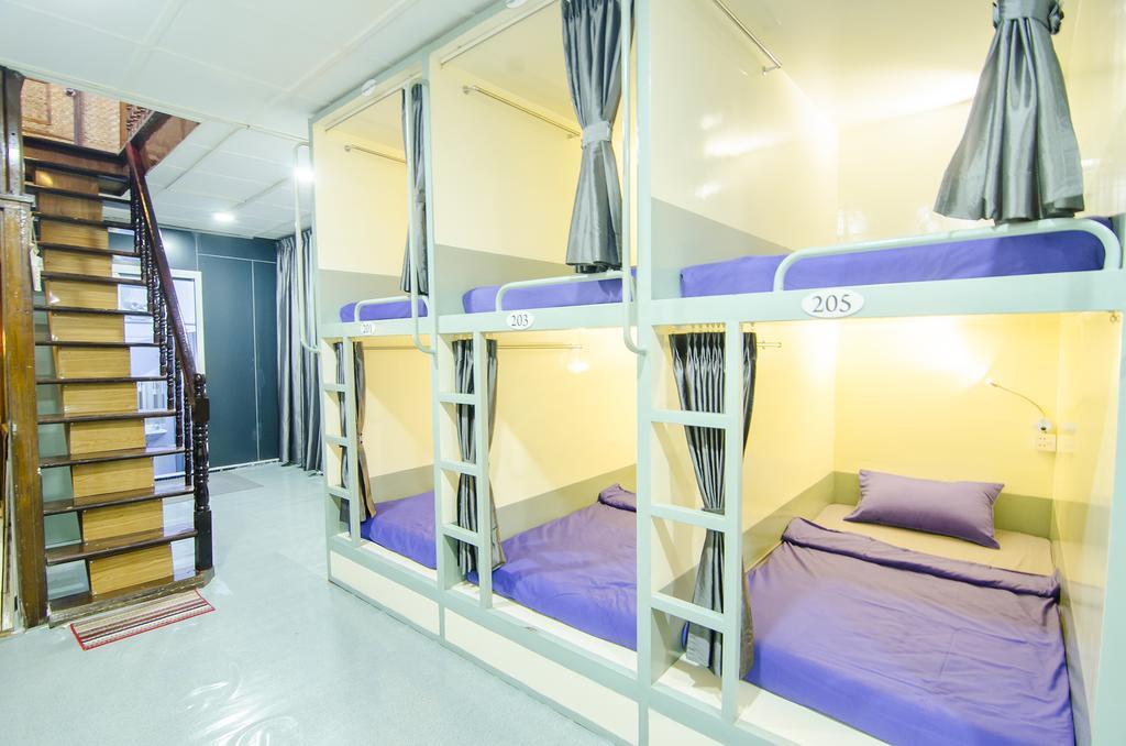 Min Galar Par Hostel Yangon Exterior foto